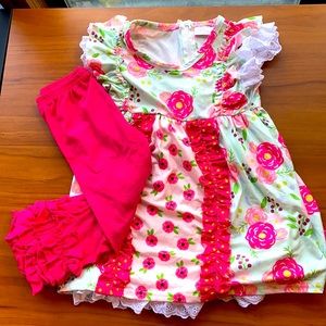 Floral Set! Capri! Boutique